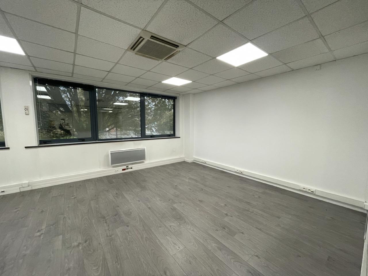 Bureau Villeneuve-d'Ascq 661m² Location bureau Villeneuve-d'Ascq Nord OLBUR2114062 6